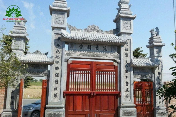 Ý nghĩa của cổng tam quan đá