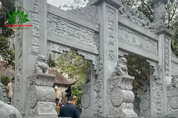 Cổng tam quan đá mẫu mới