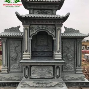 Lăng thờ hai mái có cánh chạm Hạc