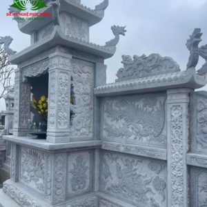 Lăng thờ đá 2 mái chạm khắc tứ linh