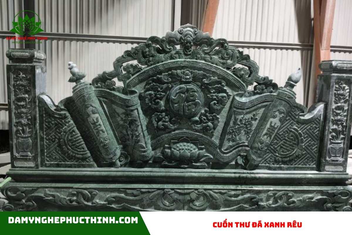 Cuốn thư đá xanh rêu