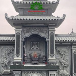 Mộ đá có mái chạm khắc thủ công
