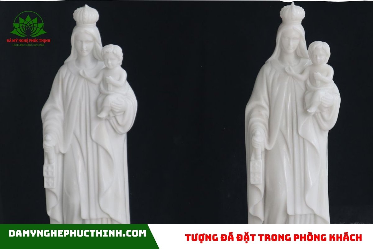 Tượng đá đặt trong phòng khách