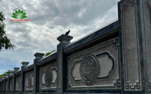 Mẫu lan can đá dày, chạm chữ Thọ