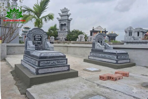 Kích thước mộ đá tam cấp nên rơi vào các cung đẹp