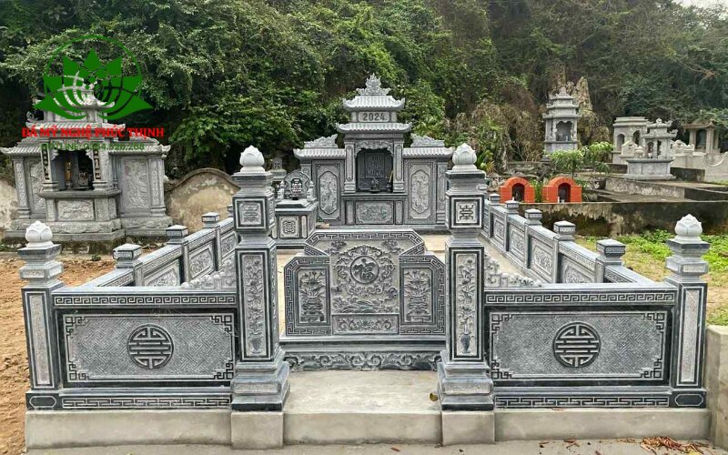 Khuôn viên nghĩa trang, lăng mộ đá xanh đen