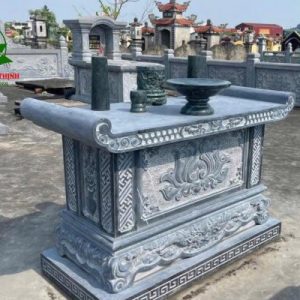Bàn lễ đá xanh đen chạm hoa sen