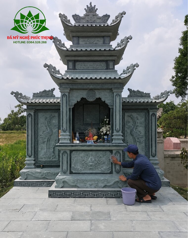 Vệ sinh và bảo dưỡng mộ lăng mộ đá định kỳ thể hiện lòng thành kính