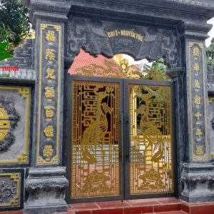 Cổng đá nhà thờ họ