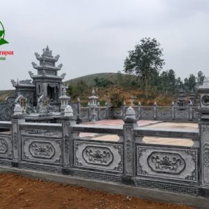 Khu lăng mộ đá xanh đen Yên Lâm