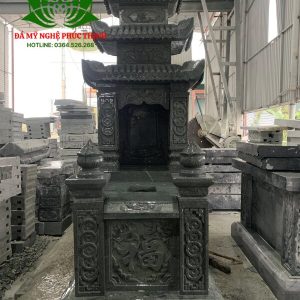 Mộ 3 mái nhỏ đá xanh rêu