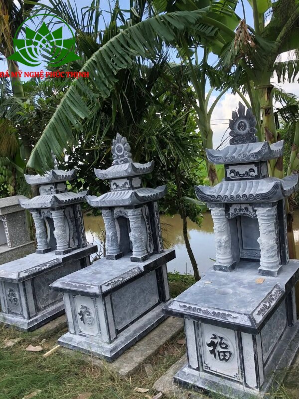 Mộ Đá Đen 2 Mái Nhỏ