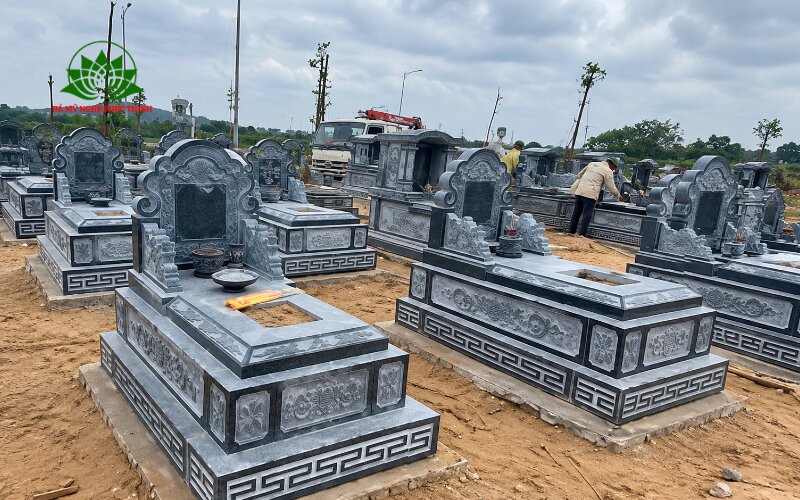 Tính khoảng cách giữa các mộ hợp lý