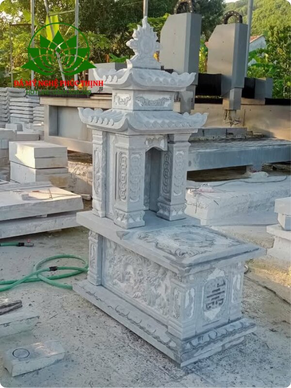 Mộ đá trắng kích thước đẹp, cân đối